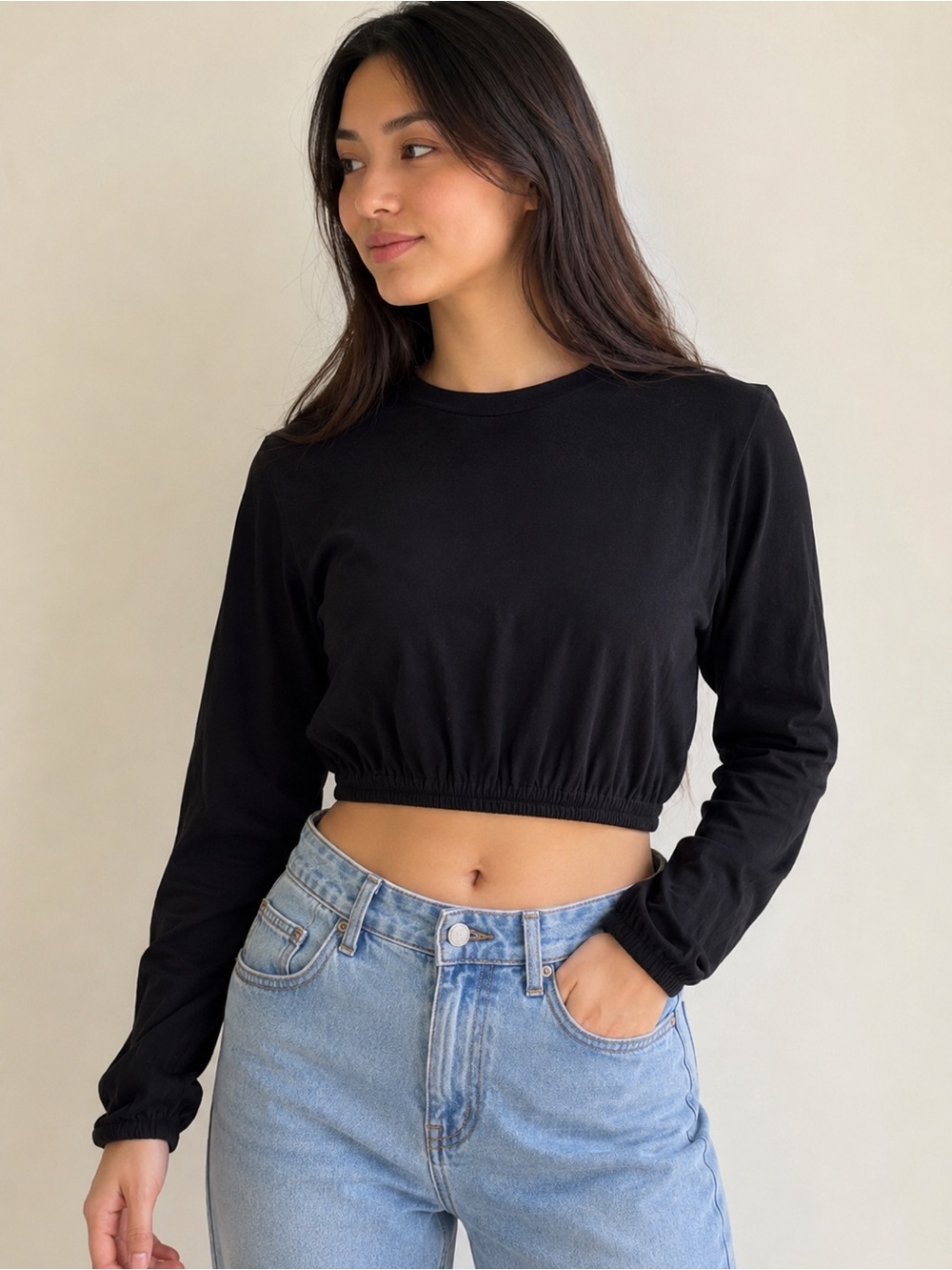 Wilfred Aritzia Black Long Sleeve Crop top / t-shirt - Size S